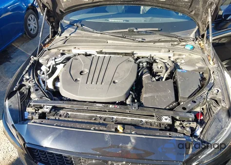 2024 Volvo S60 B5 Plus Black Edition из США, поврежденный, VIN 7JRL12TH5RG299241